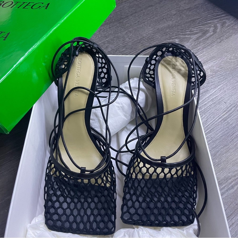 Bottega Veneta Stretch Lace Up Sandal